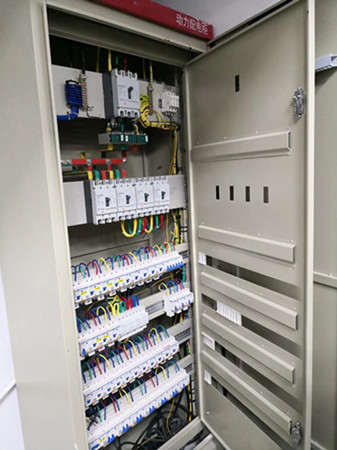 東莞市沃頓印刷公司弱電機(jī)房建設(shè)工程